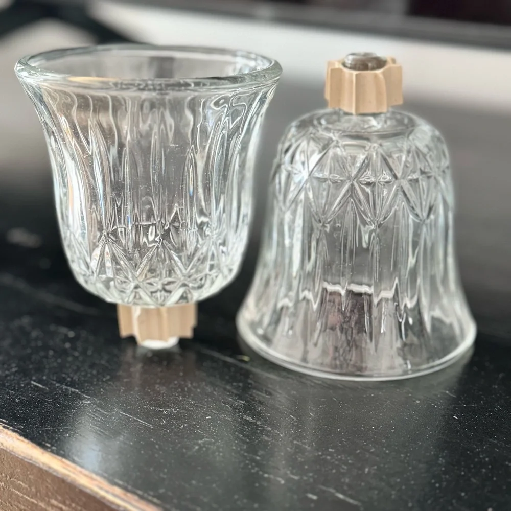2 Home Interiors Clear Glass candle hold Hurricane Votive Cups Grommets 4 